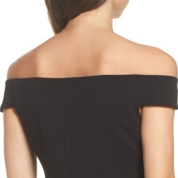 **FINAL SALE** Eliza J Off Shoulder Sheath Dress - Picture 5 of 8